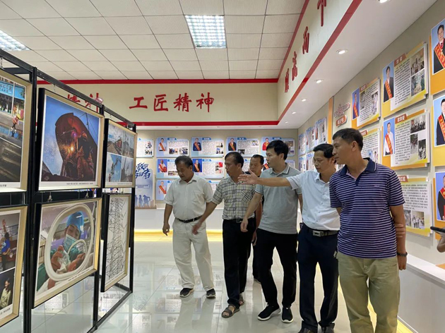 全市職工攝影展開幕，每一張都是超然大片