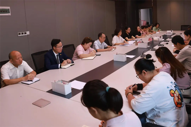 市城投集團(tuán)工會傳達(dá)學(xué)習(xí)貫徹廣西工會第十四次代表大會精神