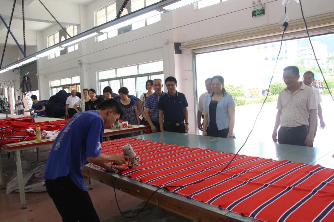 岑溪市總工會(huì)召開(kāi)第十四屆十一次全委會(huì)議