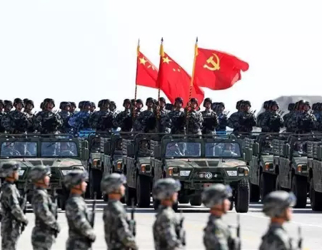今天八一，致敬中國(guó)軍人！