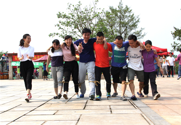 蒼梧電業(yè)公司組織開展團(tuán)員青年戶外拓展訓(xùn)練活動(dòng)