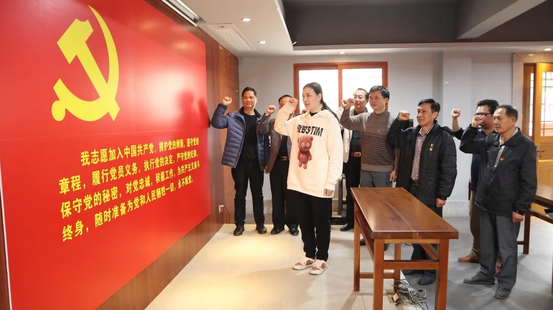 藤縣總工會(huì)組織開展學(xué)黨史教育活動(dòng)